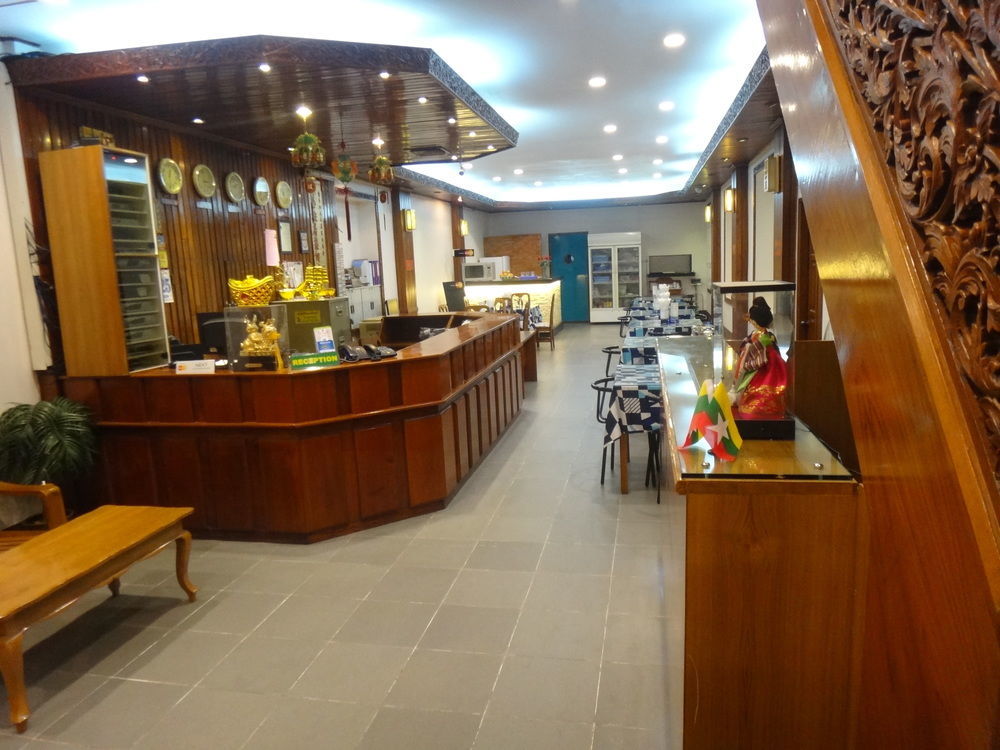 Chit Sayar Hotel Yangon Exterior foto