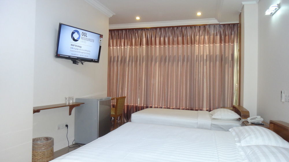 Chit Sayar Hotel Yangon Exterior foto
